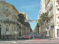 place de Catalogne et garage Mercedès